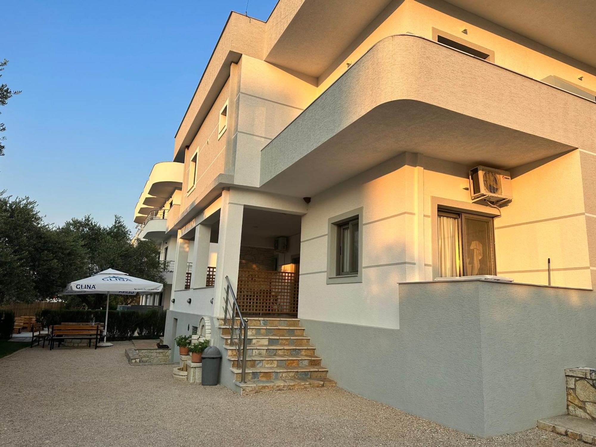 Erjon Apartments Ksamil Exteriör bild