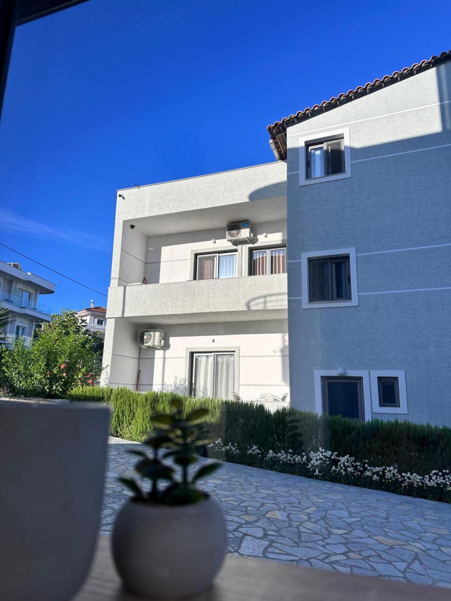 Erjon Apartments Ksamil Exteriör bild